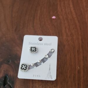 Fashion Jewelry Black and Silver Earrings